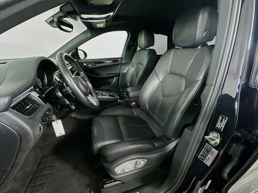 2015 Porsche Macan - Image 21