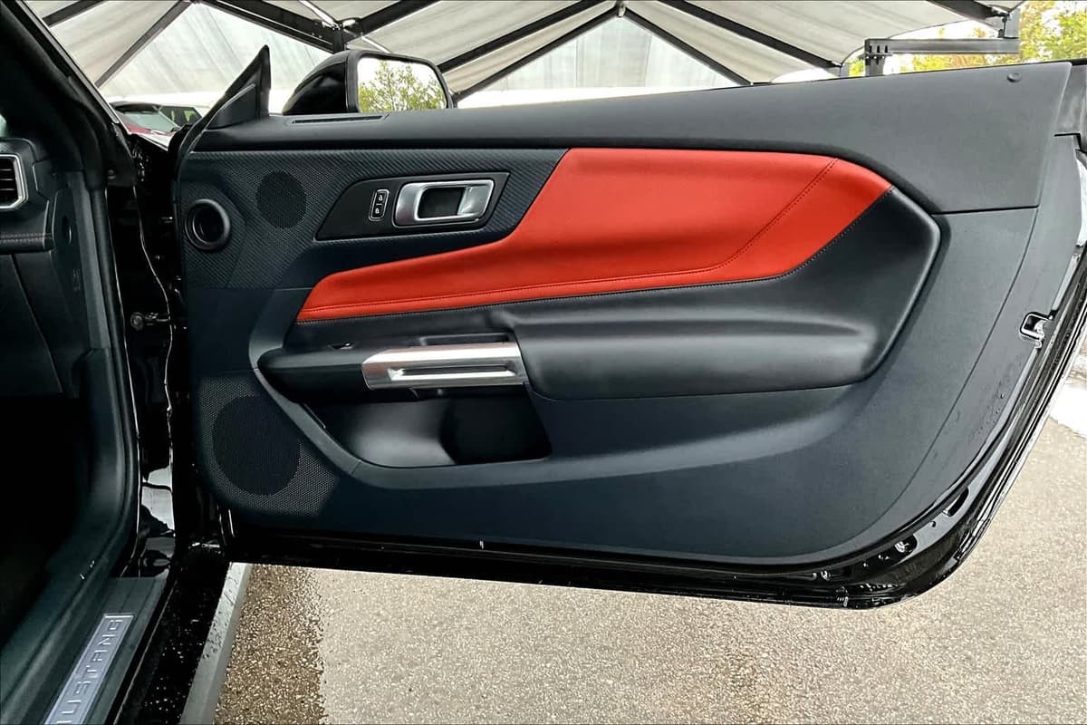 2024 Ford Mustang - Image 20