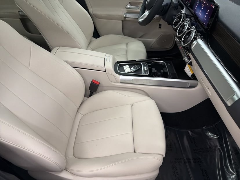 2026 Mercedes-Benz GLB - Image 29
