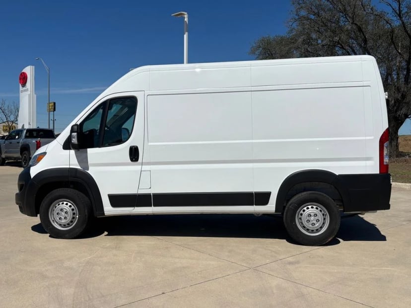 2024 Ram ProMaster 2500 - Image 2