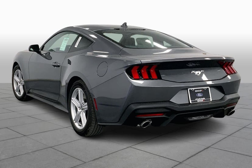 2026 Ford Mustang - Image 12