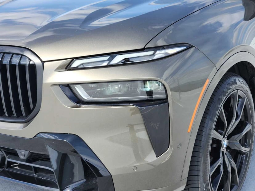 2024 BMW X7 xDrive40i - Image 8