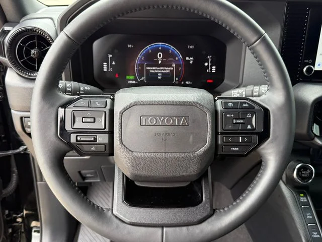 2025 Toyota Land Cruiser - Image 14