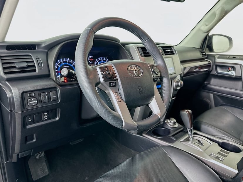 2018 Toyota 4Runner - Image 9