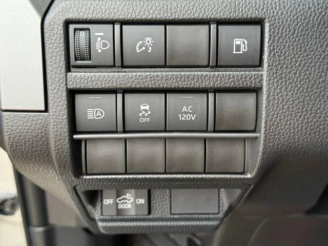 2026 Toyota Tacoma Hybrid - Image 50