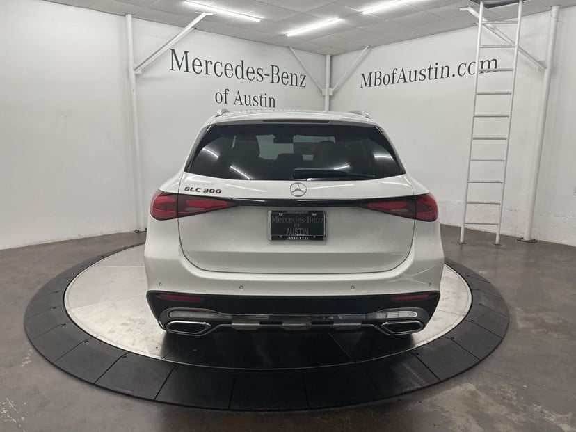 2026 Mercedes-Benz GLC - Image 6