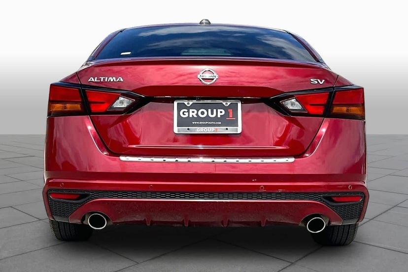 2022 Nissan Altima - Image 5