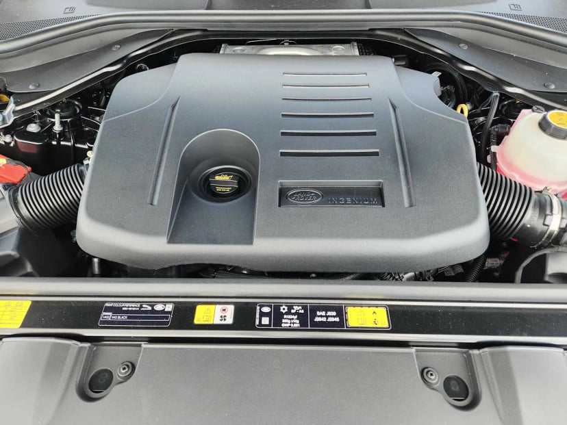 2026 LAND ROVER Range Rover - Image 31