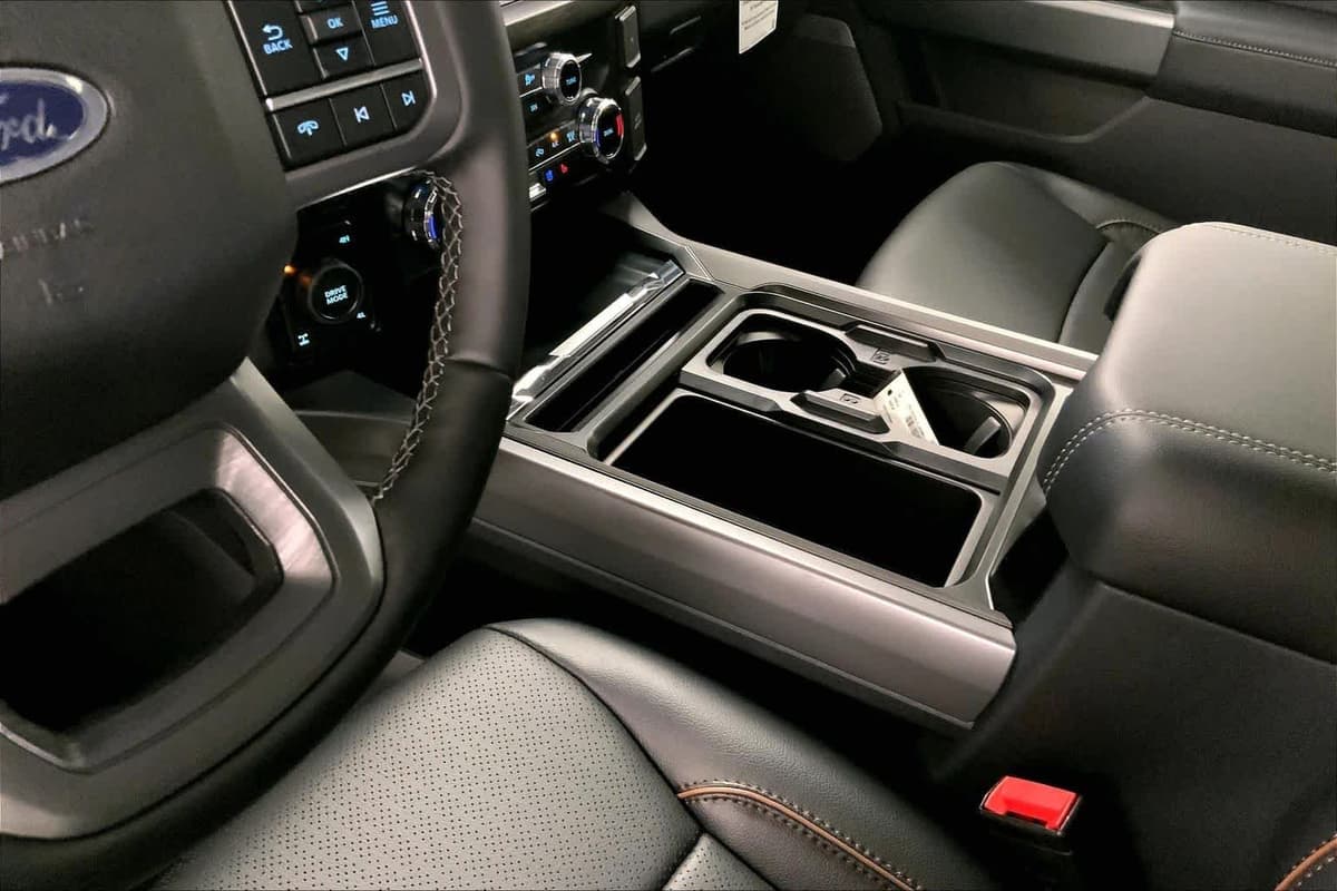 2026 Ford Super Duty - Image 6