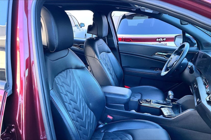 2023 Kia Sportage - Image 9
