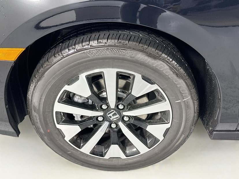 2026 Honda Odyssey - Image 15