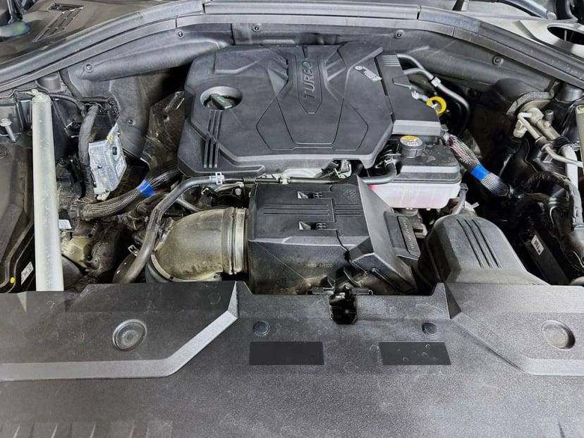 2022 Genesis GV70 - Image 39