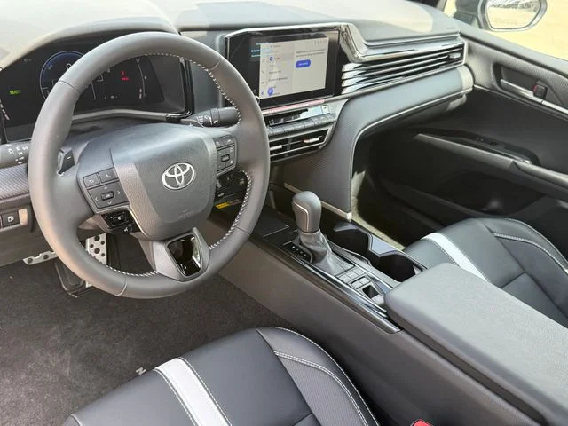 2026 Toyota Camry - Image 9