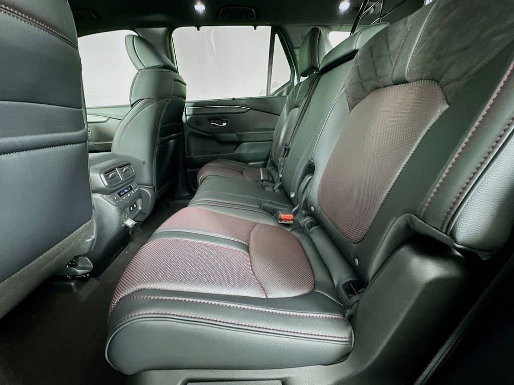 2026 HONDA Pilot - Image 32