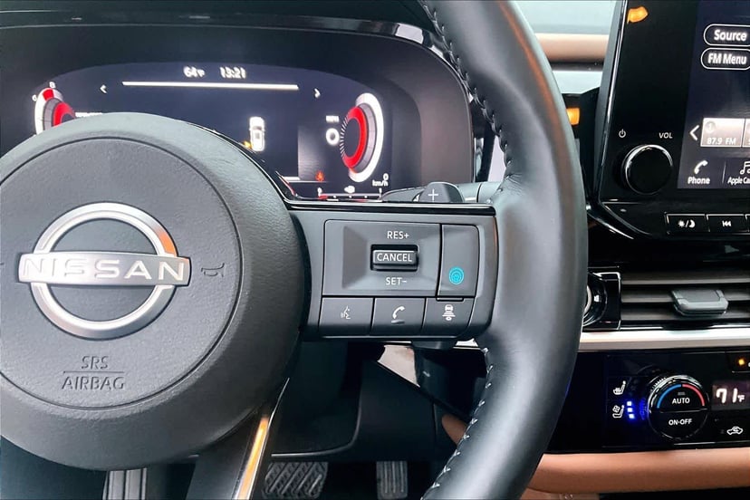 2023 Nissan Pathfinder - Image 25