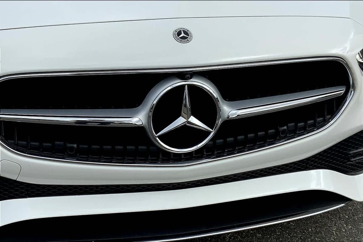 2023 Mercedes-Benz C 300 - Image 27