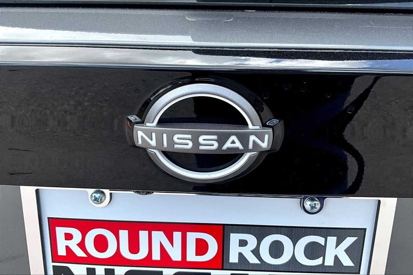 2025 Nissan Kicks - Image 8