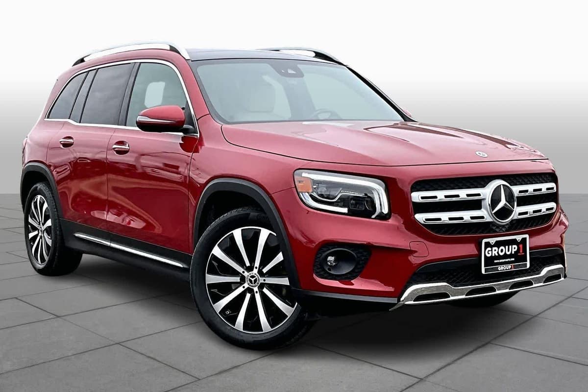 2022 Mercedes-Benz GLB 250 - Image 3