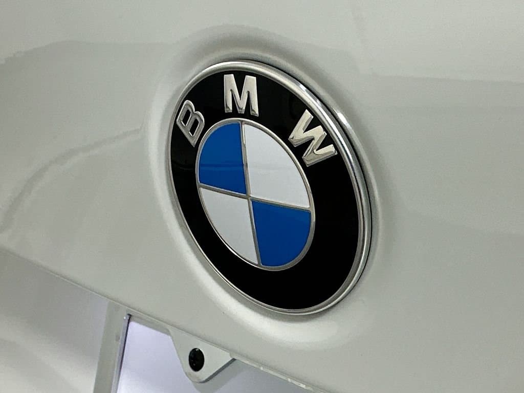 2026 BMW 3 Series - Image 22