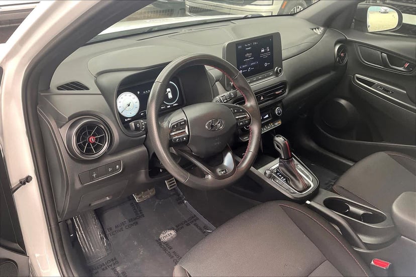 2022 Hyundai Kona - Image 18