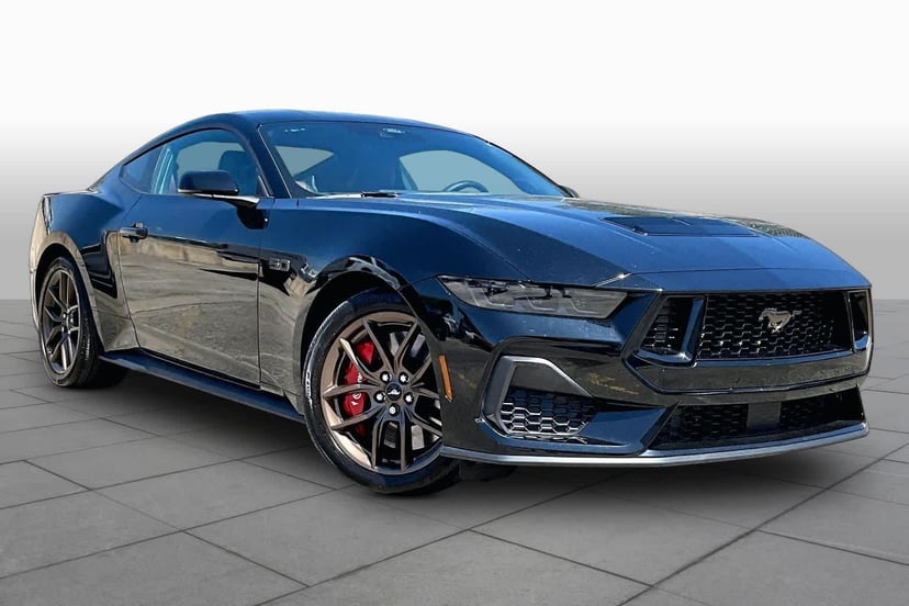 2025 Ford Mustang - Image 3