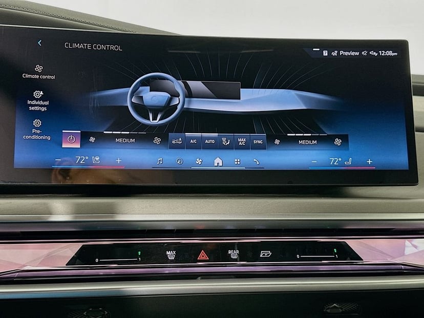 2026 BMW i7 - Image 14