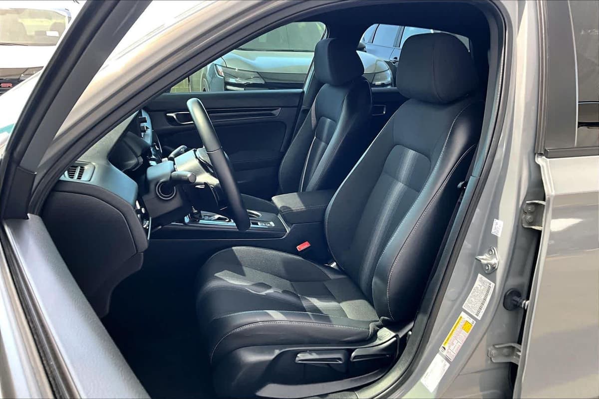 2025 Honda Civic - Image 8