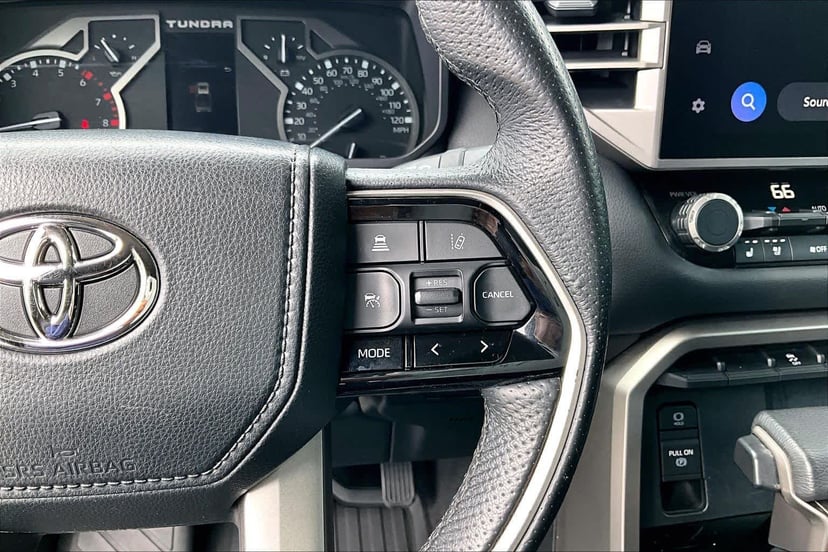 2022 Toyota Tundra - Image 24