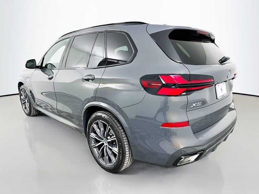 2026 BMW X5 - Image 7