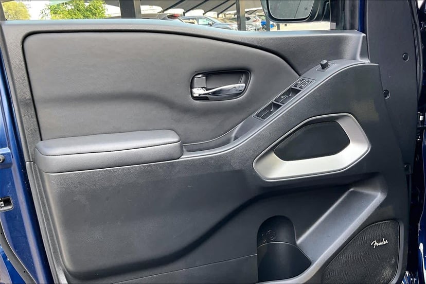 2023 Nissan Frontier - Image 21