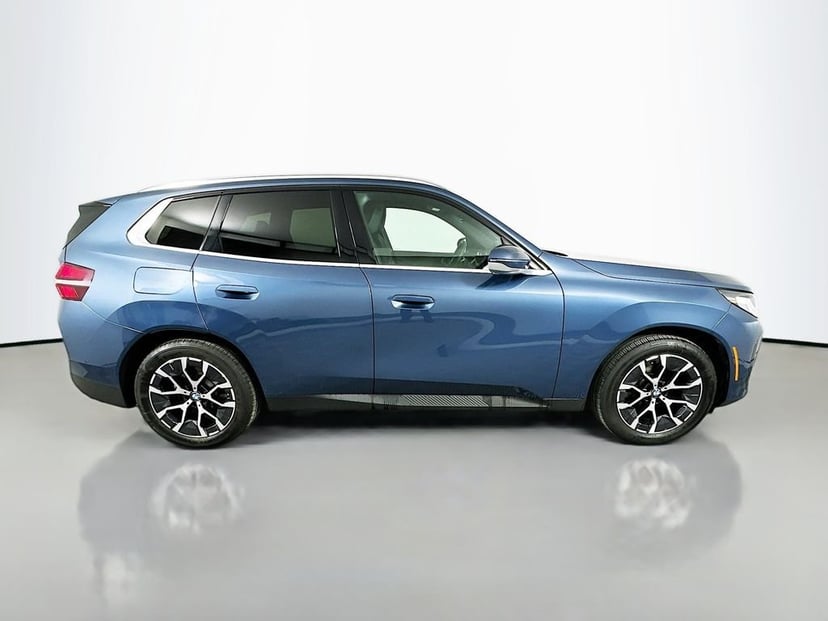 2025 BMW X3 - Image 4
