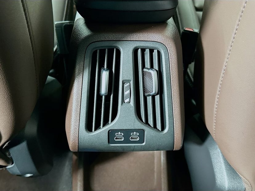 2025 BMW X1 - Image 26