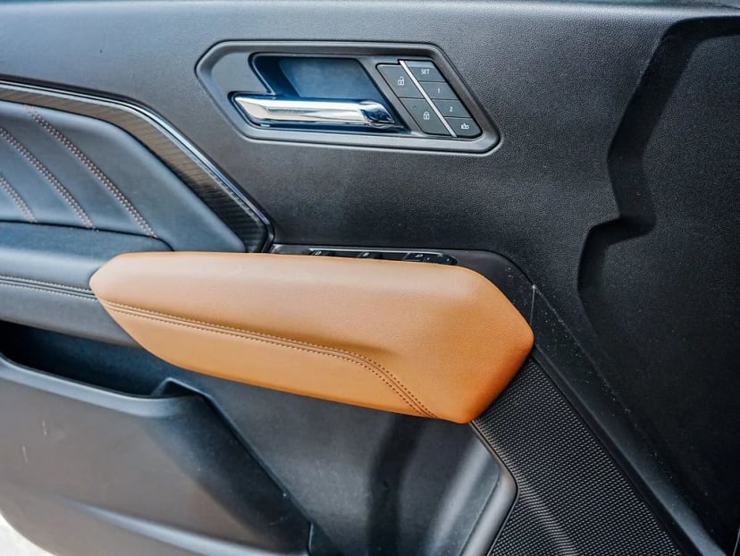 2025 GMC Canyon - Image 23