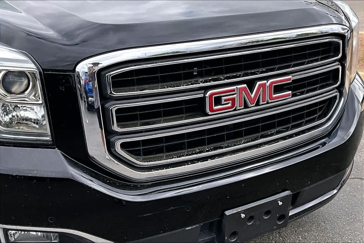 2018 GMC Yukon - Image 30