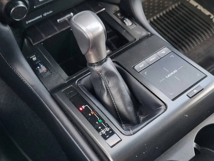 2023 Lexus GX 460 - Image 15