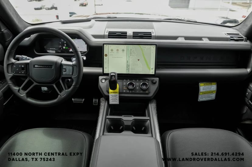 2026 Land Rover Defender 110 - Image 13