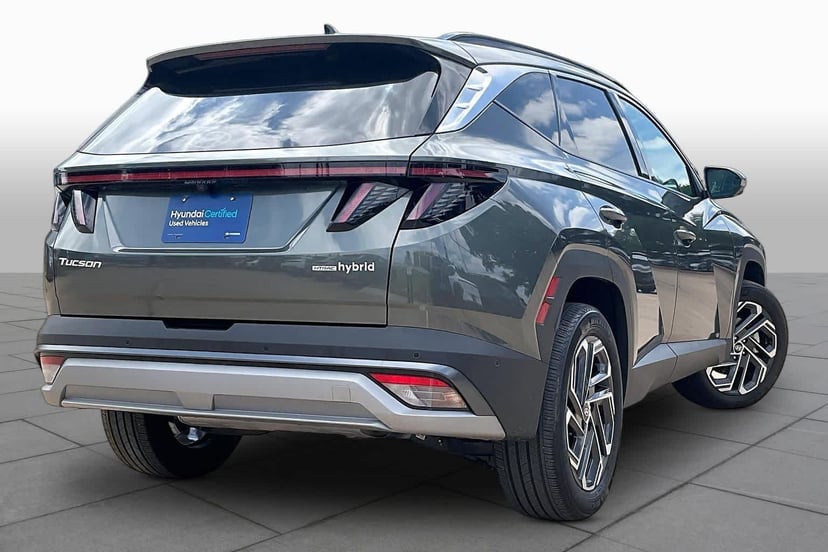 2025 Hyundai Tucson Hybrid - Image 13