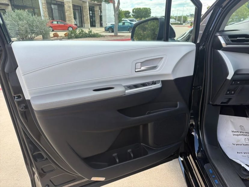 2026 Toyota Sienna - Image 15