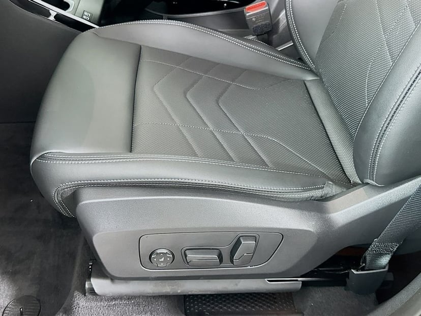 2025 BMW X1 - Image 19