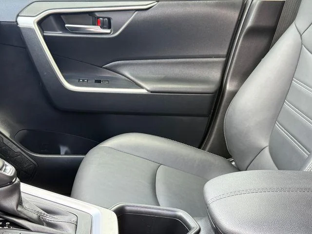 2023 Toyota RAV4 - Image 38