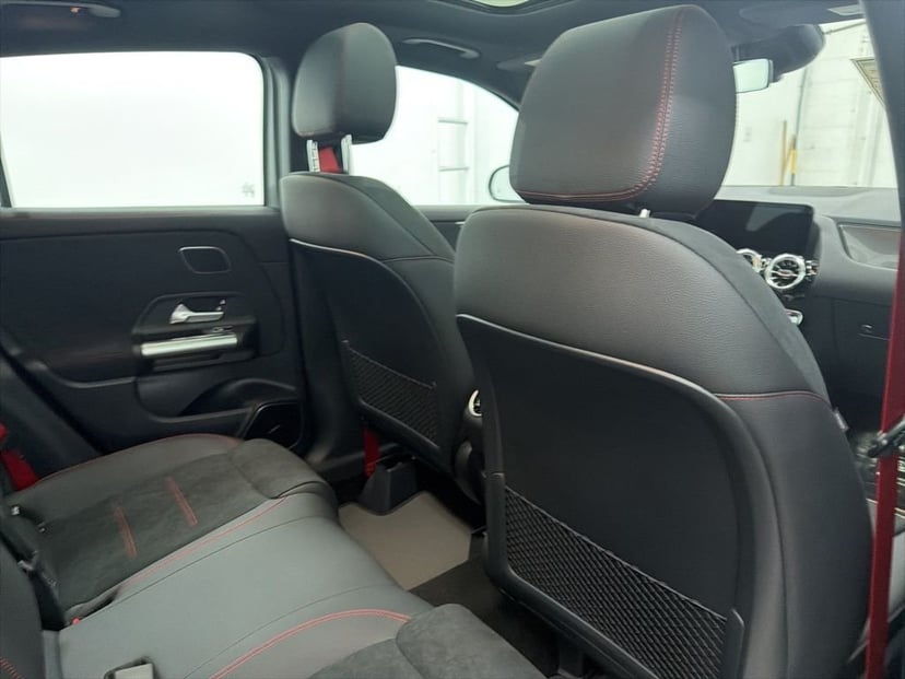 2026 Mercedes-Benz GLA - Image 25
