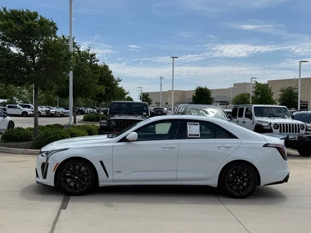 2023 Cadillac CT4 - Image 8