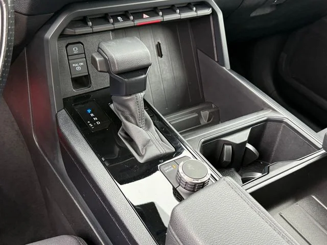 2024 Toyota Tundra - Image 17