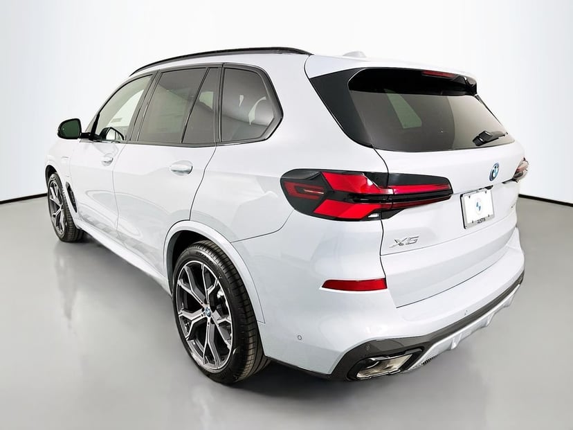 2026 BMW X5 - Image 7