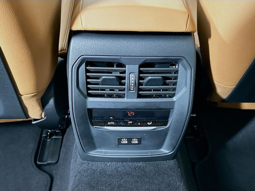 2026 BMW i4 - Image 18