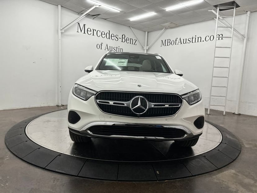 2026 Mercedes-Benz GLC - Image 2