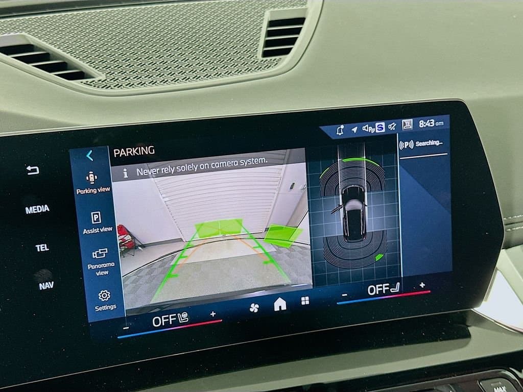 2025 BMW X1 - Image 13