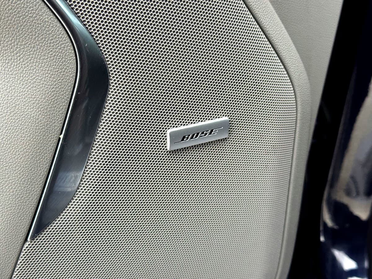 2022 Chevrolet Tahoe - Image 15