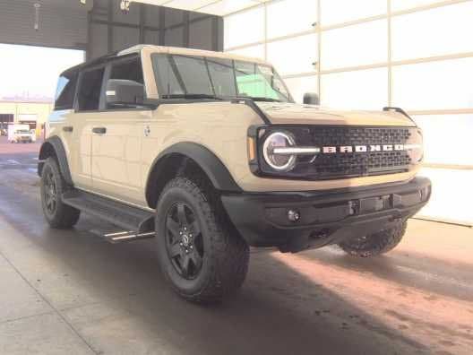 2025 Ford Bronco - Image 3