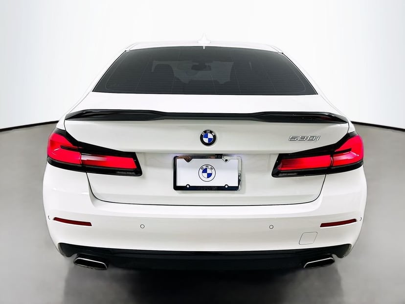 2023 BMW 5 Series - Image 6